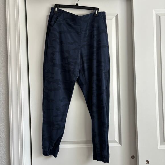 Athleta Brooklyn Textured Camo Joggers 14 Navy Camo Athletic Athleisure - Picture 2 of 10